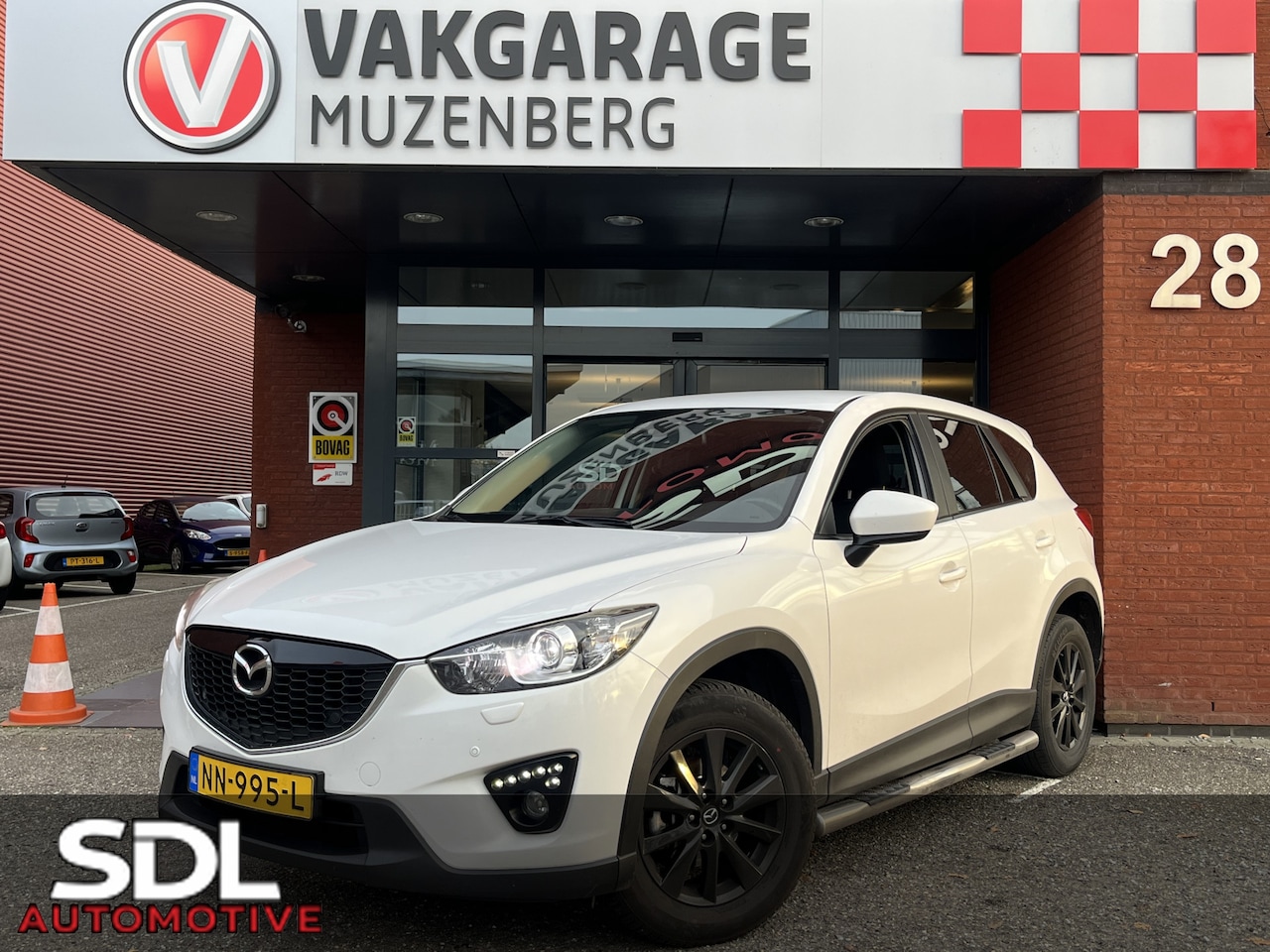 Mazda CX-5 - 2.0 TS+ 2WD // NAVI // PDC V+A // CLIMA // CRUISE // DODENHOEK SENSOR // STOEL VERWARMING - AutoWereld.nl