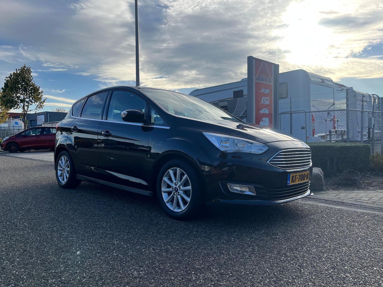 Ford C-Max - 1.0 Titanium | Nieuwe distributieriem | NAVI | Cruise control | Trekhaak - AutoWereld.nl