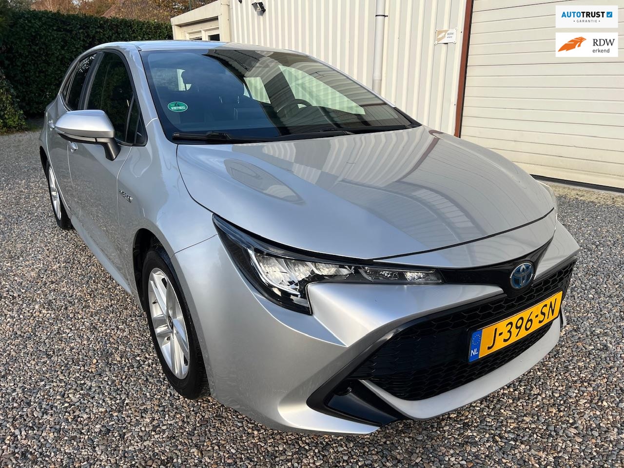 Toyota Corolla - 1.8 Hybrid Active CRUISE.NAVI.NAP! - AutoWereld.nl