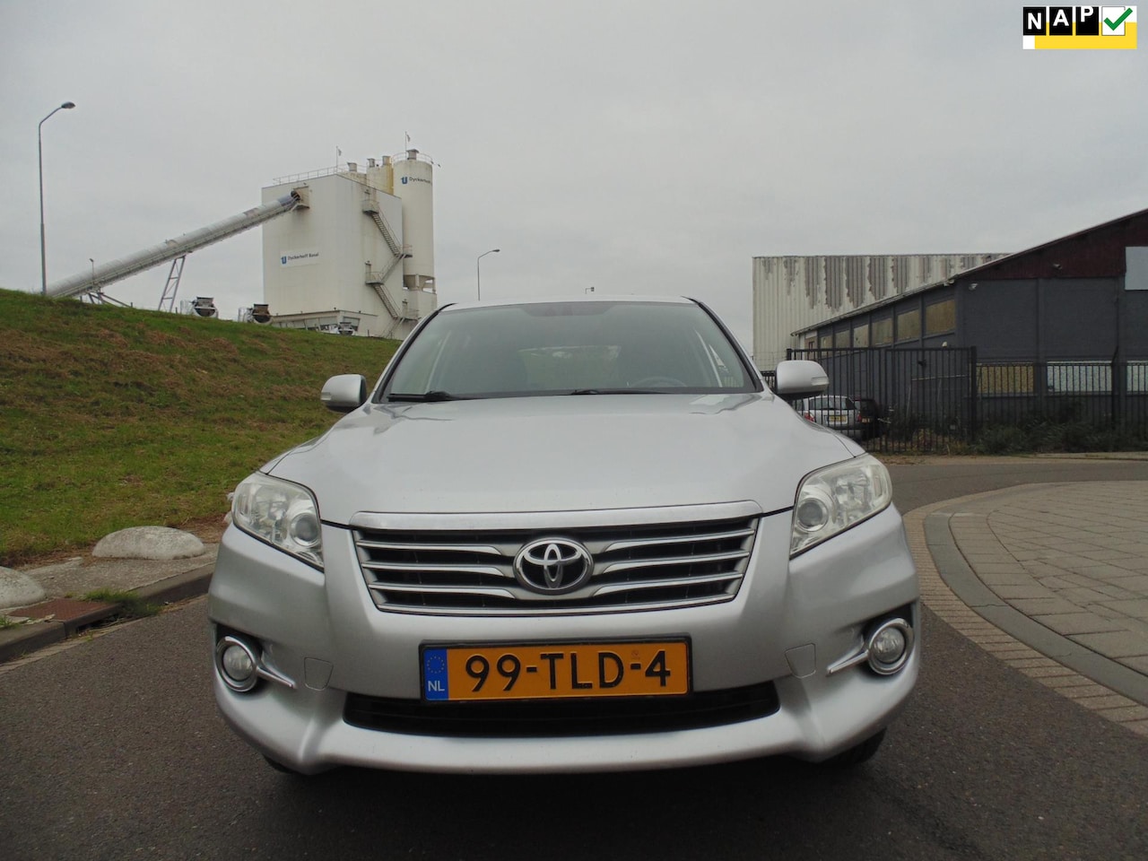 Toyota RAV4 - 2.0 VVTi X-Style 2WD metNAVI AIRCO CAMRA LEDER - AutoWereld.nl