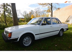 Toyota Cressida - 2.2 DX*belastingvrij*harde bodem*voor alledaags gebruik*apk