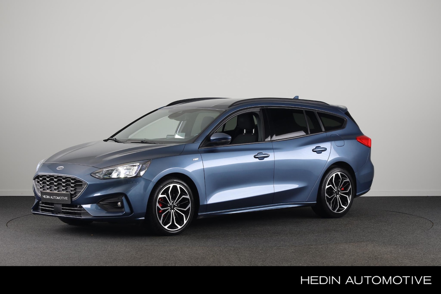 Ford Focus Wagon - 1.0 EcoBoost Hybrid ST Line X Business 1.0 EcoBoost Hybrid ST Line X Business - AutoWereld.nl