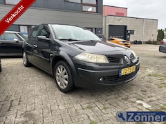 Renault Mégane - 1.6-16V Business Line