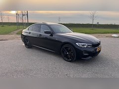 BMW 3-serie - 330e High Executive