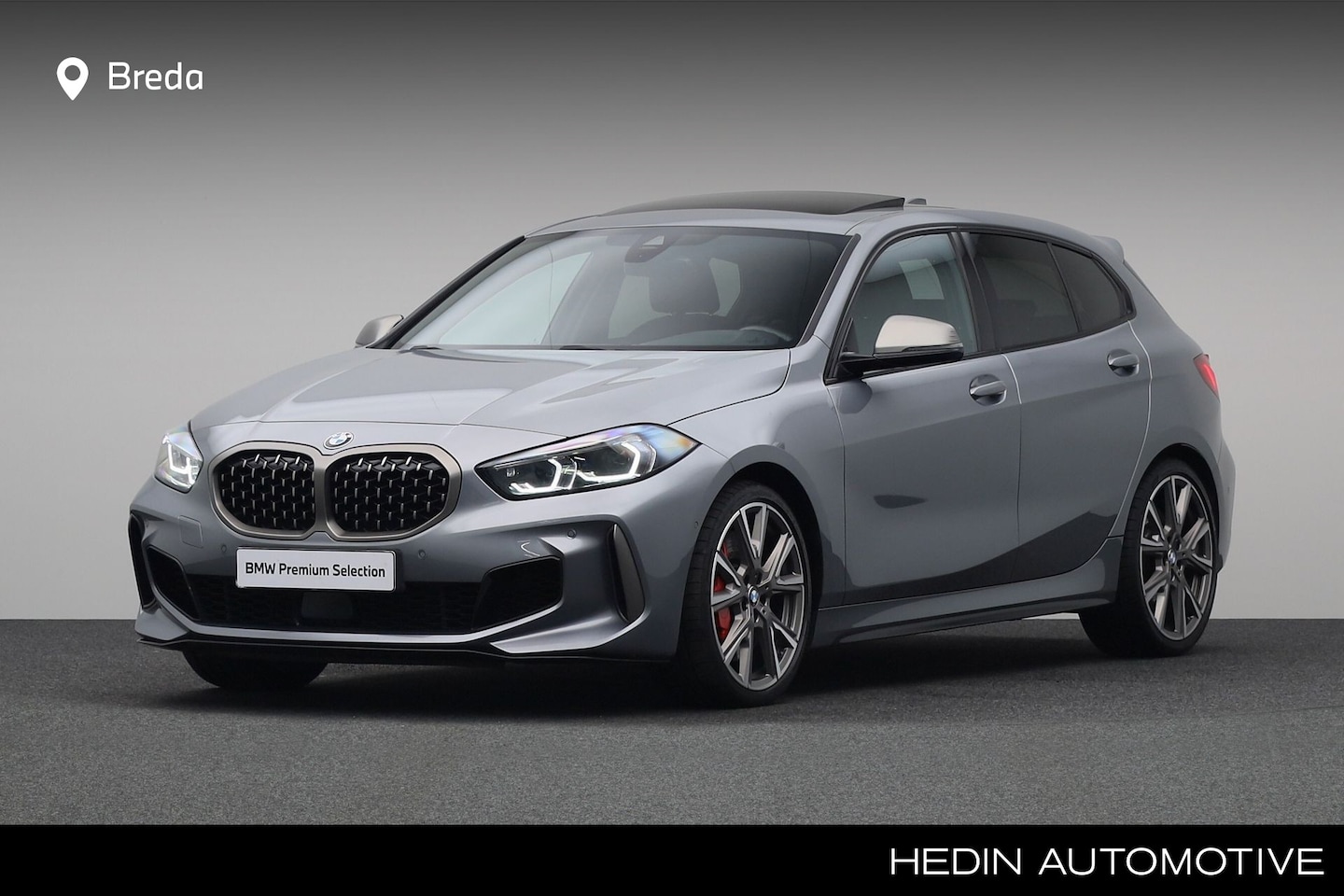 BMW 1-serie - M135i xDrive High Executive | M-sport Shadow Line | Harman Kardon | Stuur-/ Stoelverwarmin - AutoWereld.nl