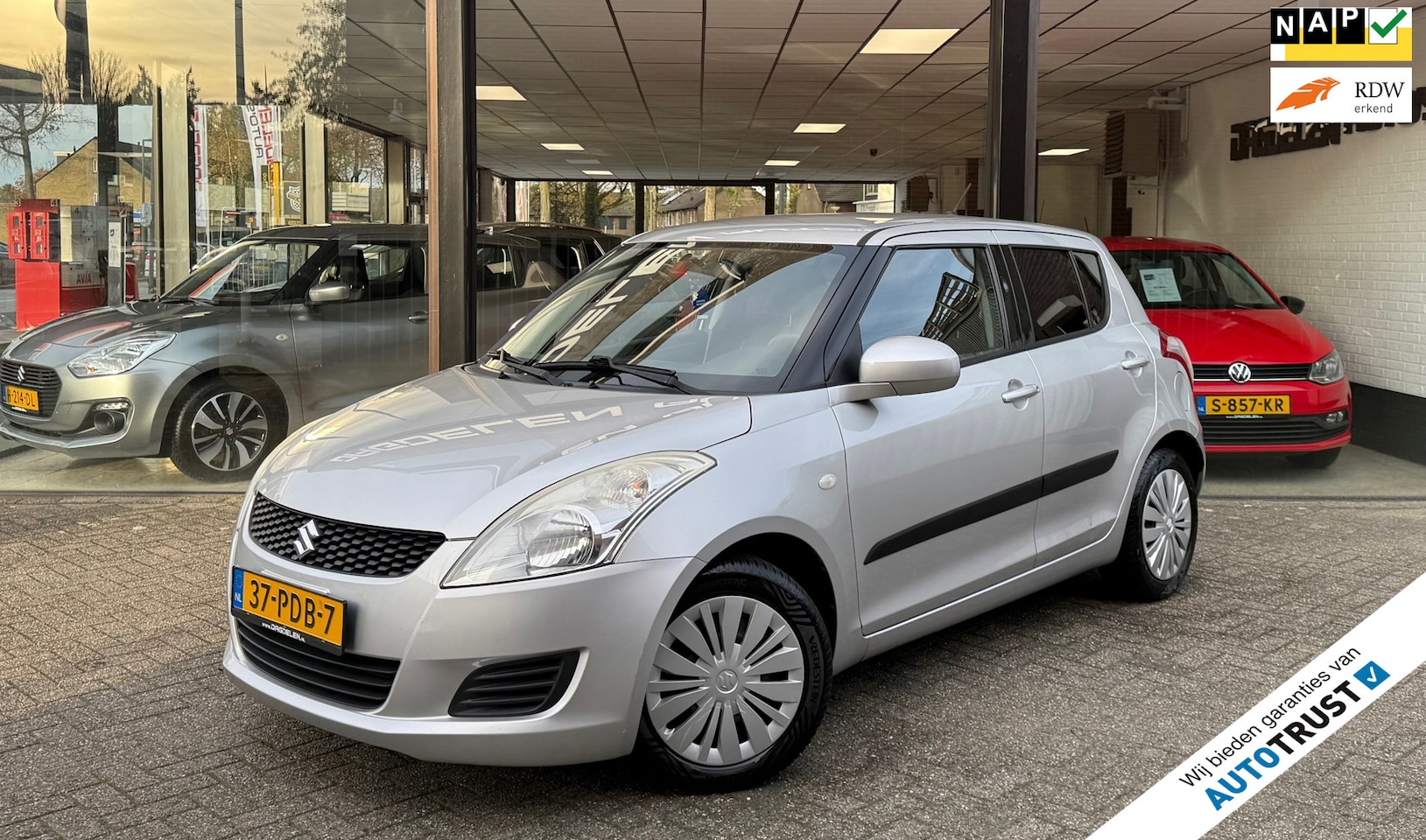 Suzuki Swift - 1.2 Comfort 5drs AUTOMAAT | AIRCO | STOELVERW | NAP - AutoWereld.nl