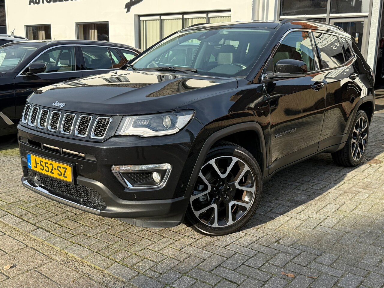 Jeep Compass - 1.3T Limited automaat,Apple Carplay/Android navigatie,Parkeersensoren,Achteruitrij camera - AutoWereld.nl