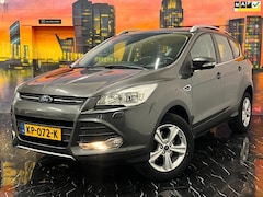 Ford Kuga - 1.5 Trend Stoelverwarming|Park.Sensor|Trekhaak