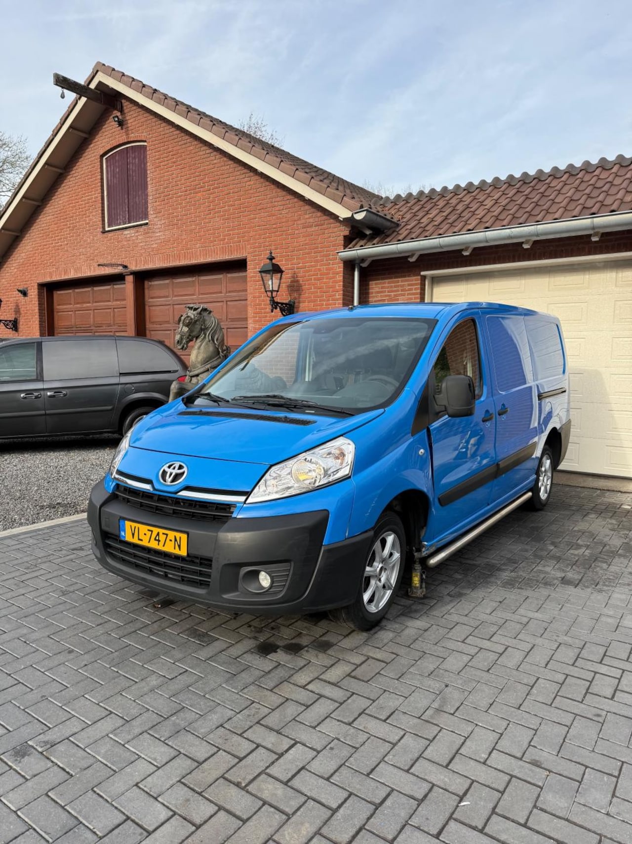 Toyota ProAce - 2.0D L2H1 128773KM! Let op SCHADE! - AutoWereld.nl