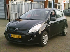 Hyundai i20 - 1.2i i-Motion Nwe Apk Airco Stuurbekr Trekhaak 5-Drs