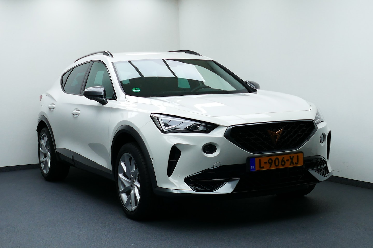 CUPRA Formentor - 1.5 150Pk TSI. Adap Cruise, Camera, Stoel&StuurVerw, 18"LMV, Haak 1500kg - AutoWereld.nl