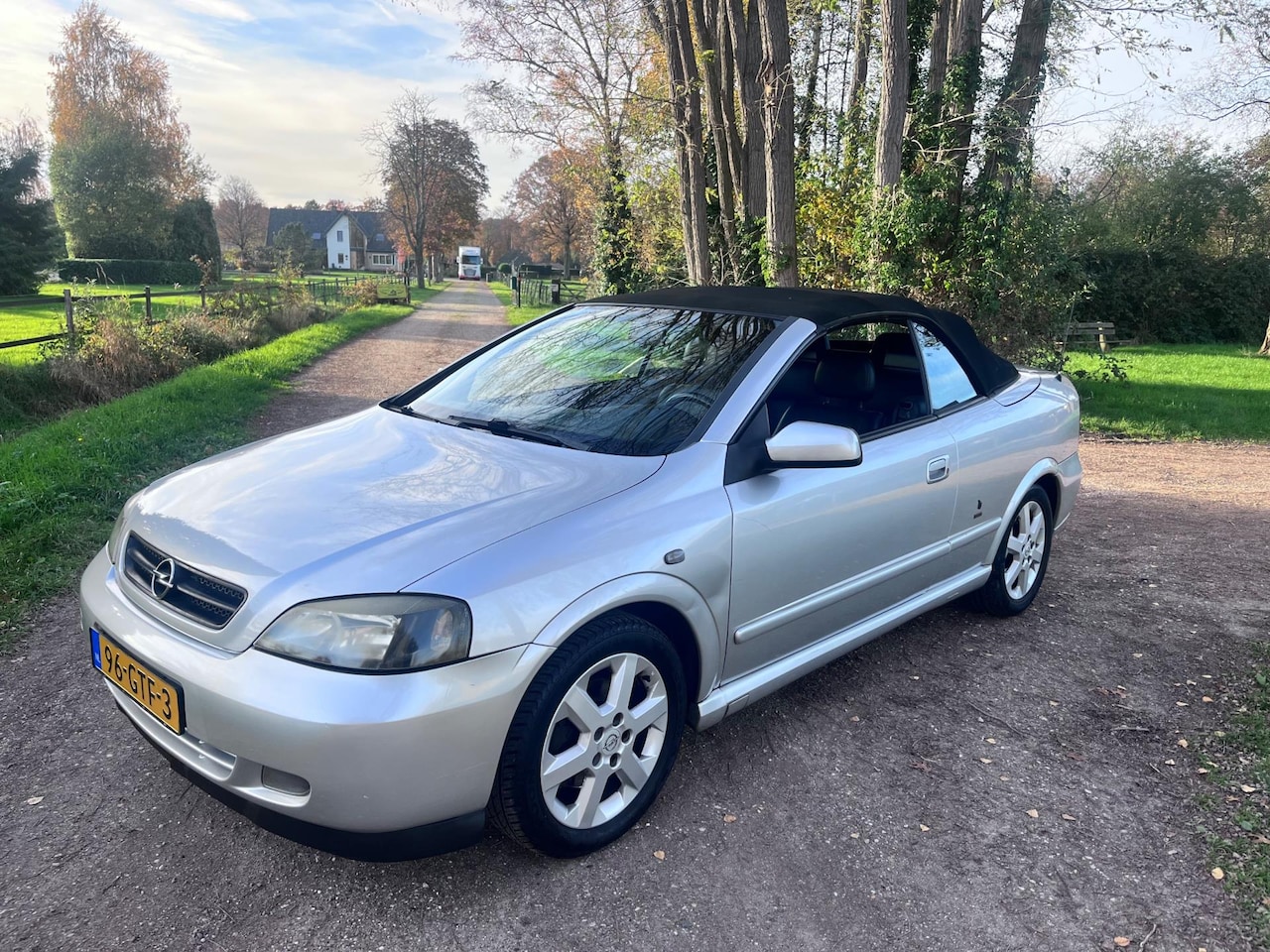 Opel Astra Cabriolet - 2.2-16V 2.2-16V - AutoWereld.nl