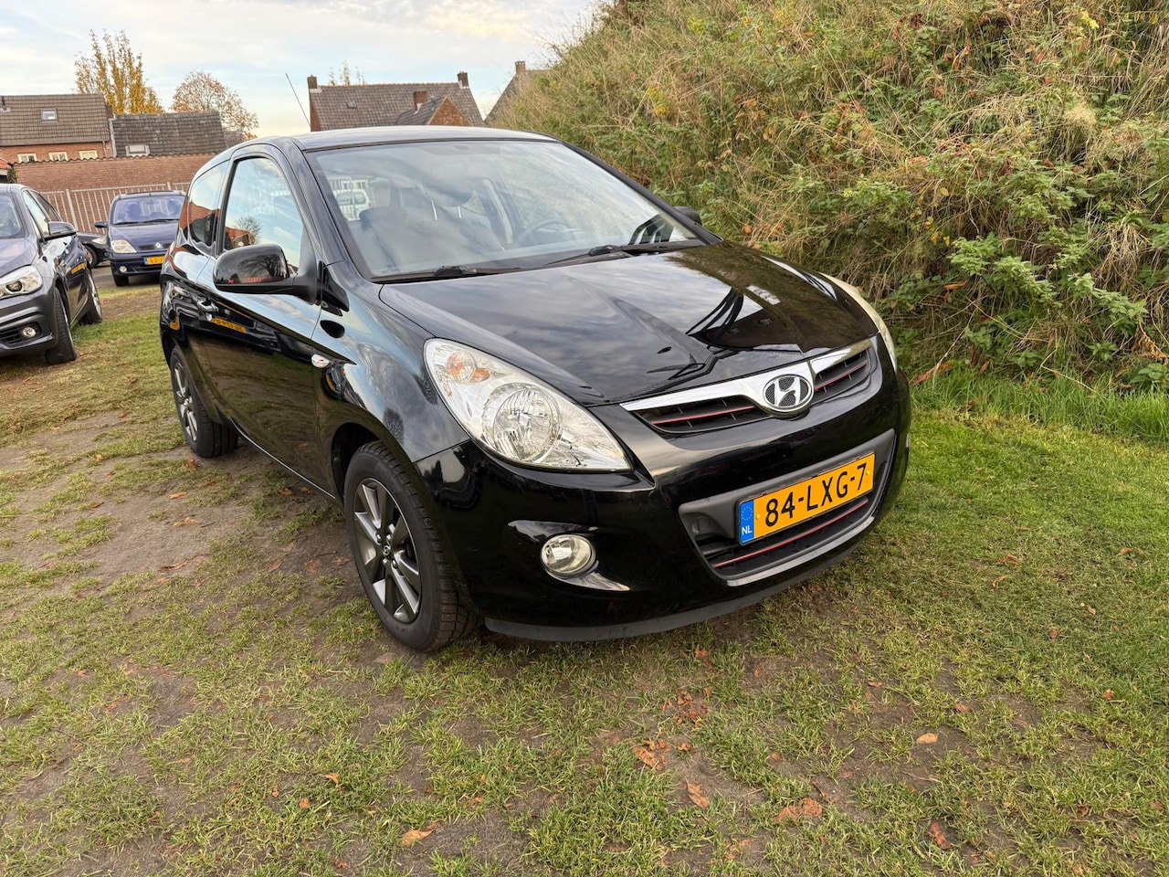 Hyundai i20 - 1.2i DynamicVersion EERSTE EIGENAAR DEALER ONDERHOUDEN AIRCO LM VELGEN - AutoWereld.nl