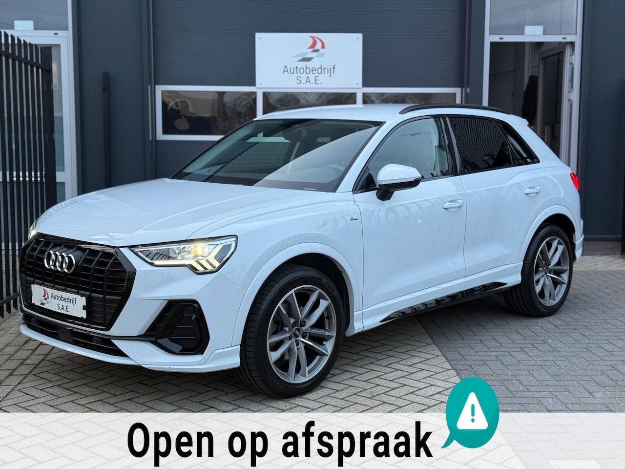 Audi Q3 - 35 TFSI S-Line VIRTUAL CARPLAY CRUISE PDC NAVI !! - AutoWereld.nl