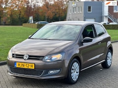Volkswagen Polo - 1.2 Style 2011 51Kw Bruin Stoelverwarming Cruise Zeer netjes