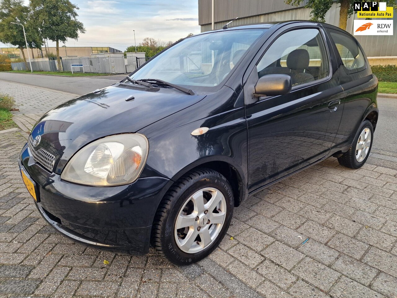 Toyota Yaris - 1.3-16V VVT-i Luna 1.3-16V VVT-i Luna, 1e Eigenaar, Apk, Nap, Inruil mogelijk. - AutoWereld.nl