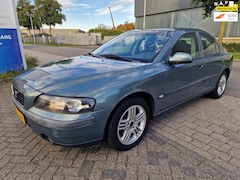 Volvo S60 - 2.4, Apk, Nap, Zeer goed rijdend, Inruil mogelijk
