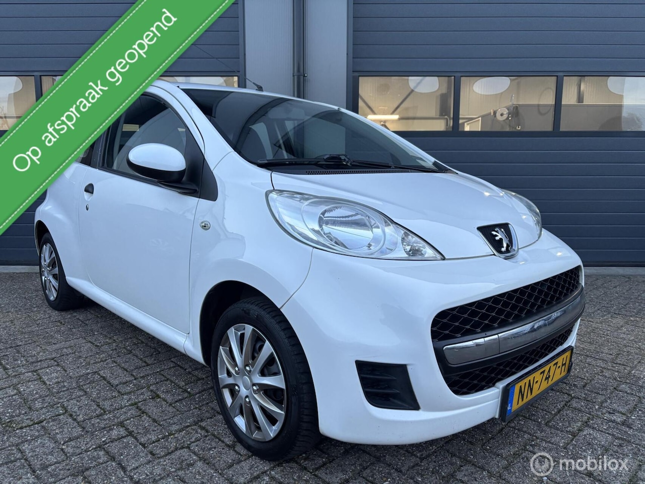 Peugeot 107 - 1.0-12V Accent Uitvoering // Bwj 2011 - AutoWereld.nl