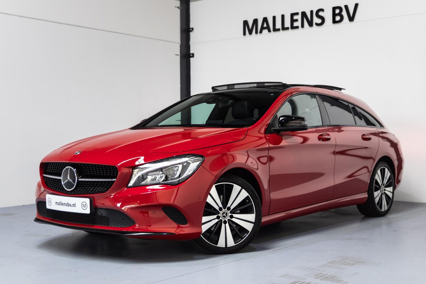Mercedes-Benz CLA-klasse Shooting Brake - 250 Sport 4MATIC 220/LEDER/PANO/CAMERA/MEMORY/DEALEROH - AutoWereld.nl