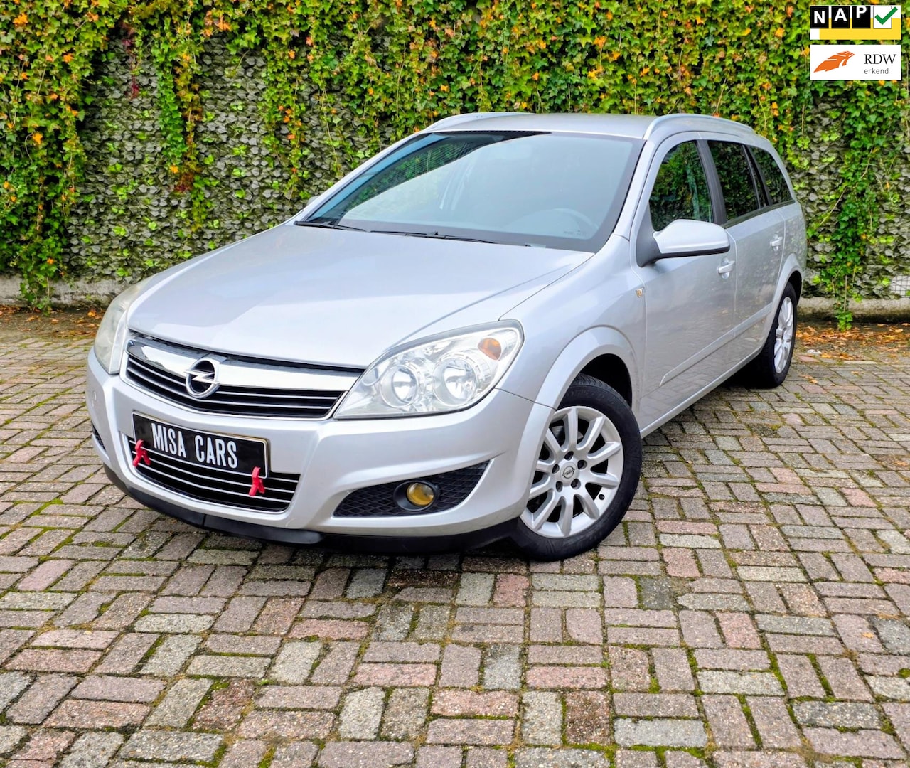 Opel Astra Wagon - 1.8 Temptation Airco APK Sport Velgen Cruise Control Trekhaak - AutoWereld.nl