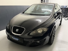SEAT Leon - 1.4 TSI Businessline High lees tekst