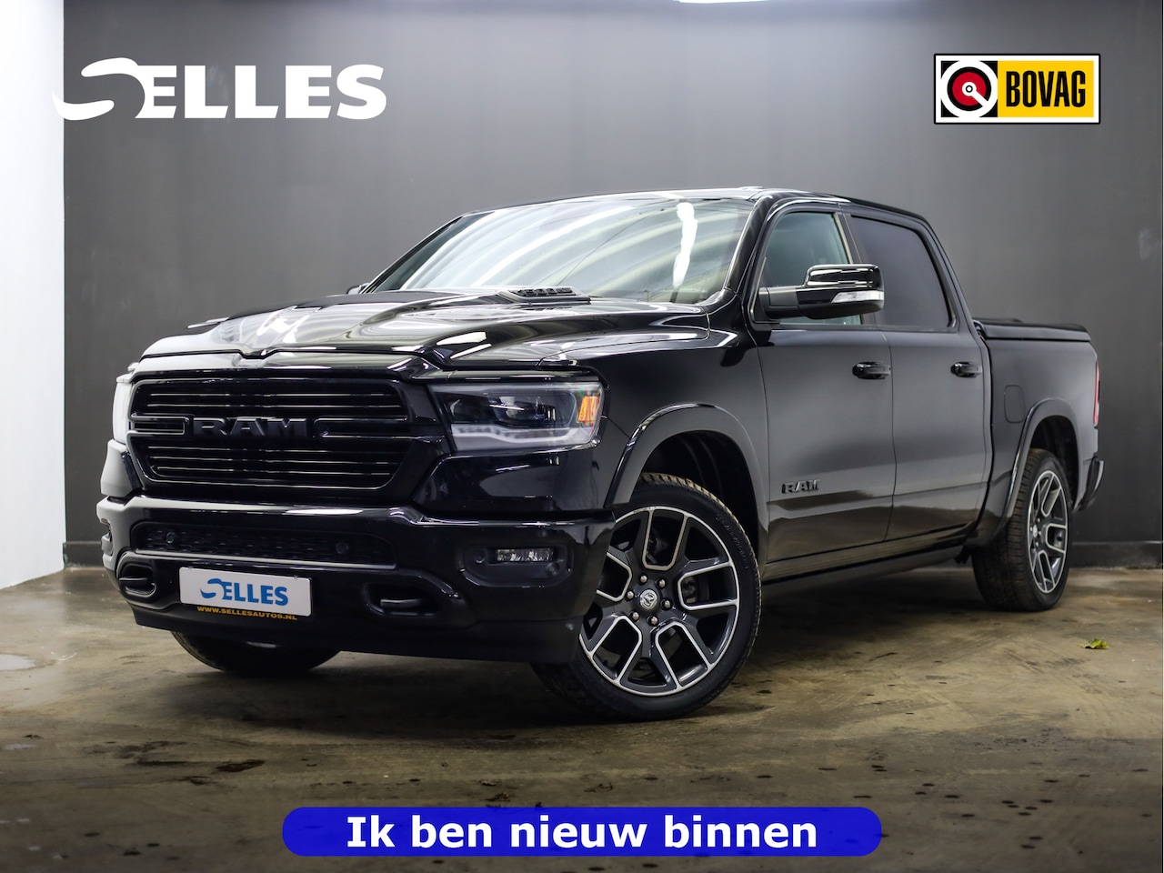 Dodge Ram 1500 - 5.7 V8 4x4 Crew Cab Laramie | Night Package | Cut Out | LPG Onderbouw - AutoWereld.nl