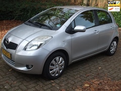 Toyota Yaris - 1.3 VVTi Sol airco 1e eigenaar 5 drs NAP NL auto grijs
