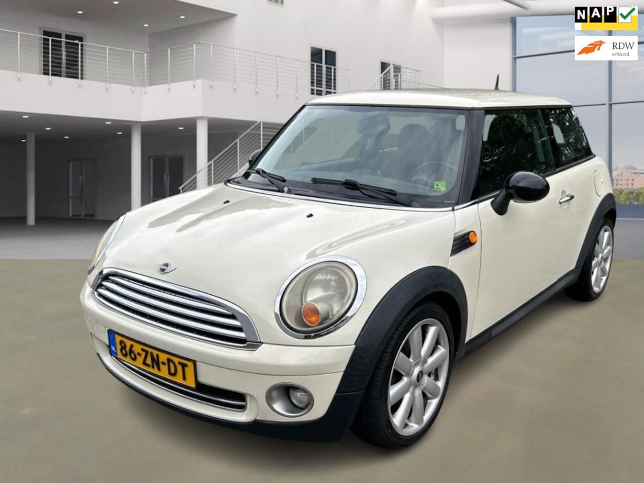 MINI One - Mini 1.4 Pepper|ORIGINEEL NL|BOEKJES|2XSLEUTELS|HALFLEDER|AIRCO| - AutoWereld.nl