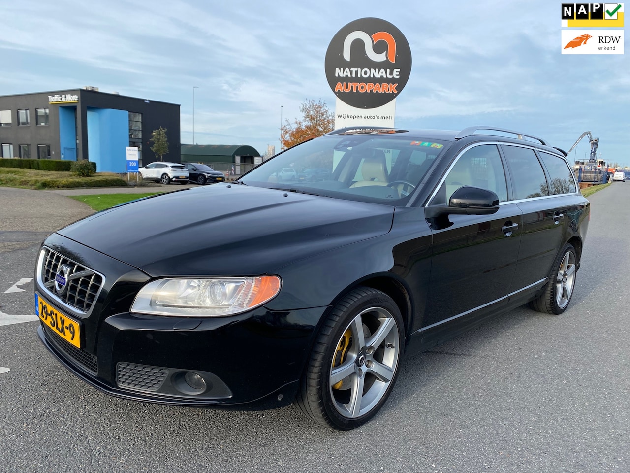 Volvo V70 - 2011 * 2.0 D3 Summum * EURO 5 * AIRCO * ELEC. RAMEN - AutoWereld.nl