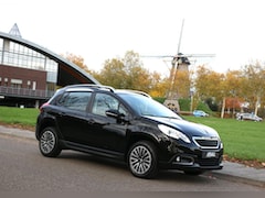 Peugeot 2008 - 1.2 PureTech Active LED Panoramadak Parkeersensor Trekhaak Navigatie bj2015