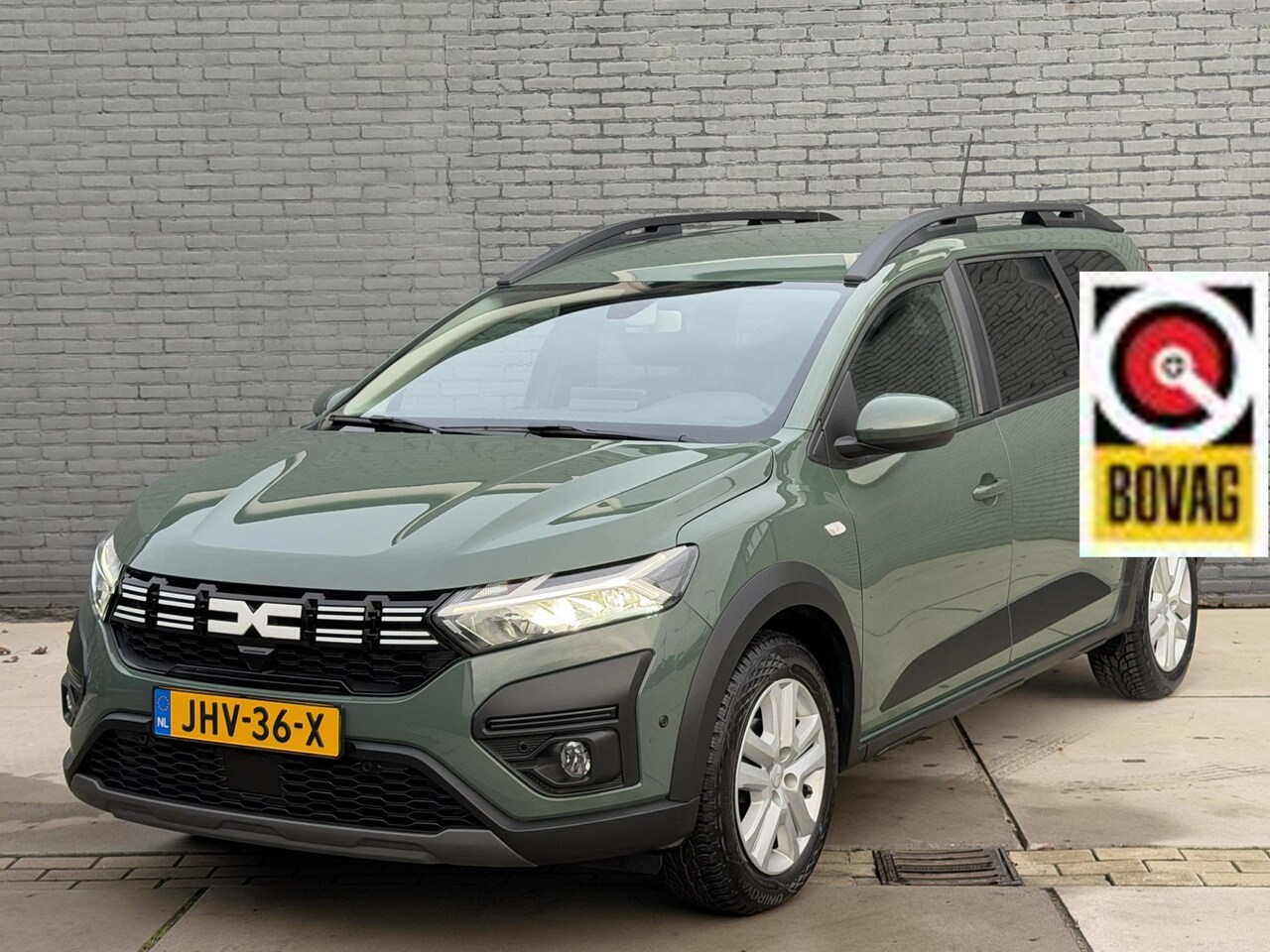 Dacia Jogger - 1.0 TCe 110 Expression 5p. AIRCO | PDC + CAM | BOVAG! - AutoWereld.nl