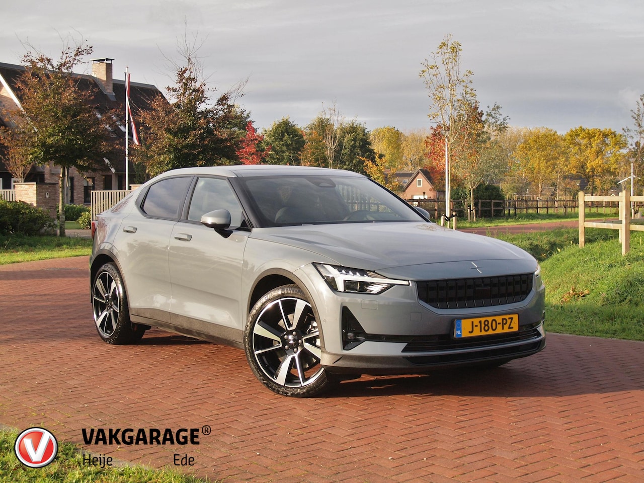 Polestar 2 - Long Range Dual Motor Launch Edition 78kWh | Camera | Panoramadak | Harman Kardon | Apple - AutoWereld.nl