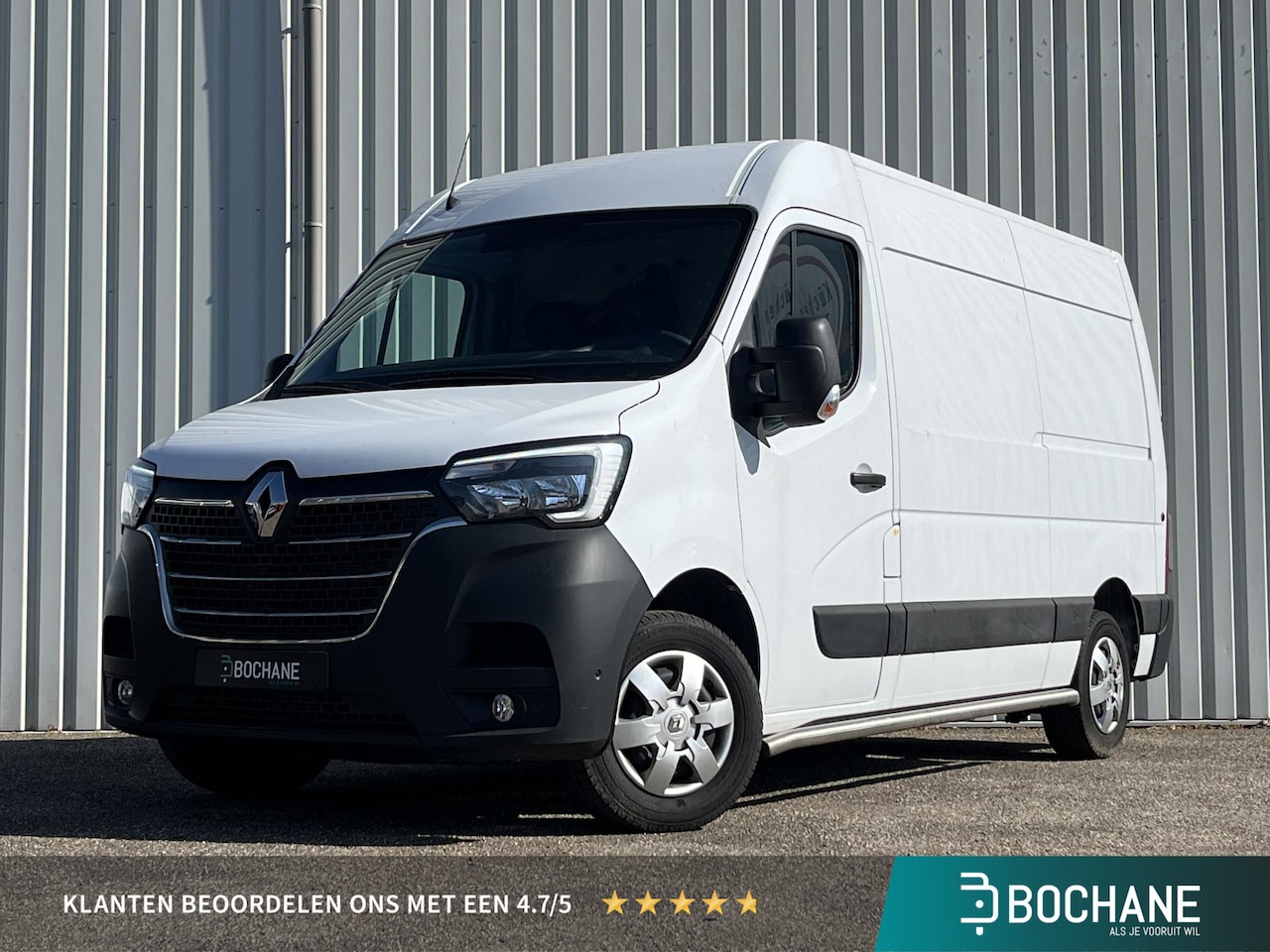 Renault Master - T35 2.3 dCi 135 L2H2 Work Edition | Trekhaak | Bedrijfswageninrichting | Navi | Airco | Cr - AutoWereld.nl