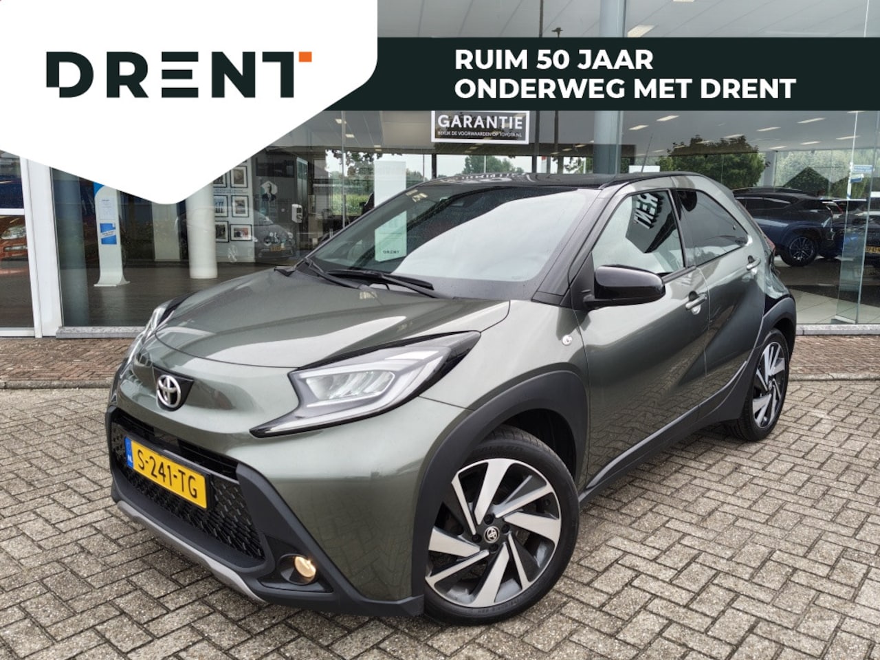 Toyota Aygo X - 1.0 VVT-i MT envy | Navi | JBL | Draadloze telefoonlader | Andro - AutoWereld.nl