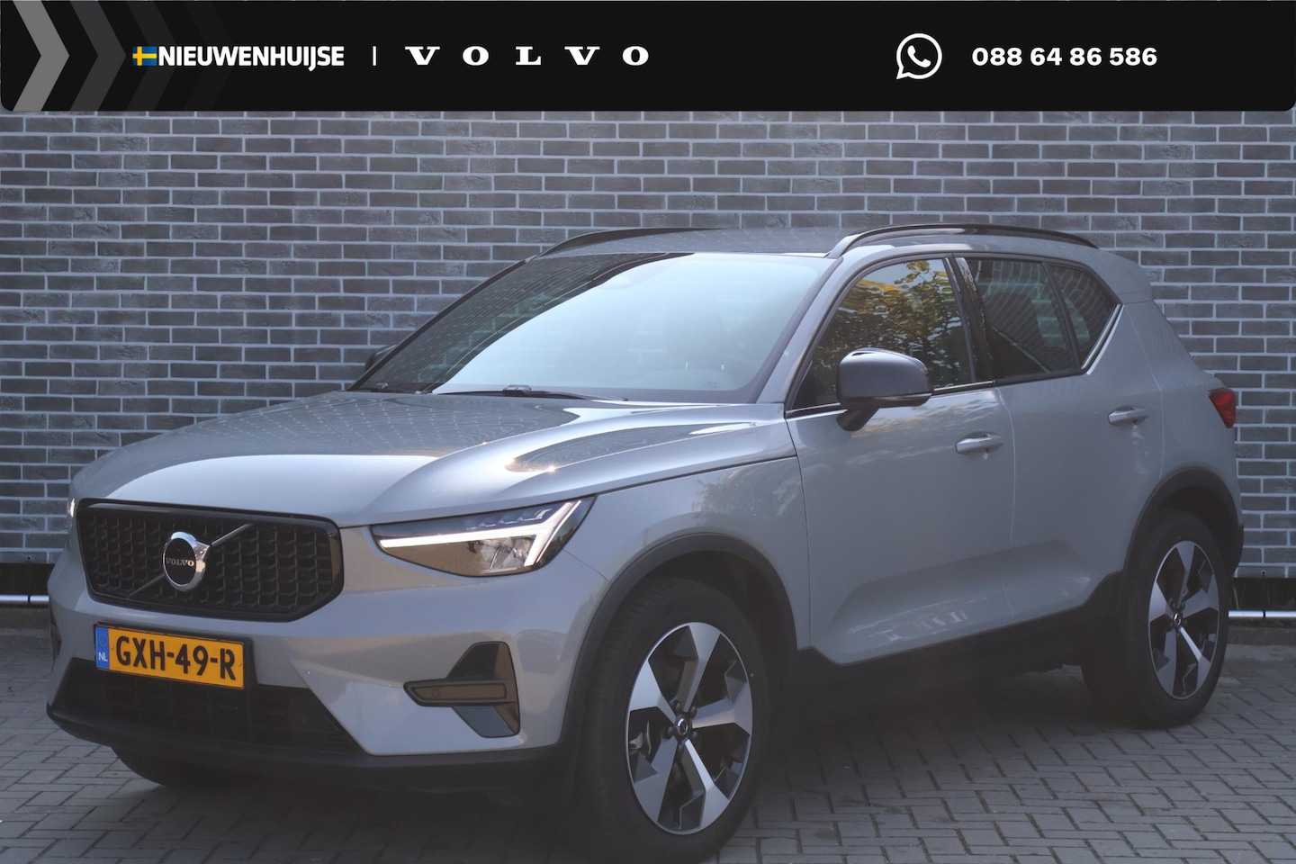 Volvo XC40 - 2.0 B4 Plus Dark | Adaptieve cruise control | Dode hoek detectie BLIS | 19" velgen met all - AutoWereld.nl