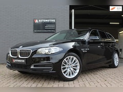 BMW 5-serie Touring - 520iA PANO HUD EDC HIFI ALARM DIGI INSTRUMENTARIUM