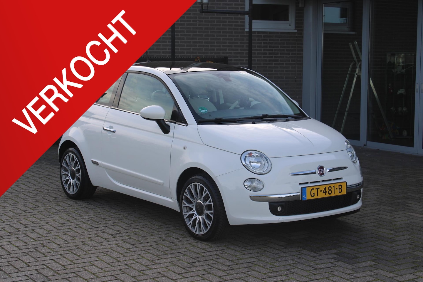 Fiat 500 - 1.2 Lounge 1e eig/Pano/Dealer onderhoud! - AutoWereld.nl