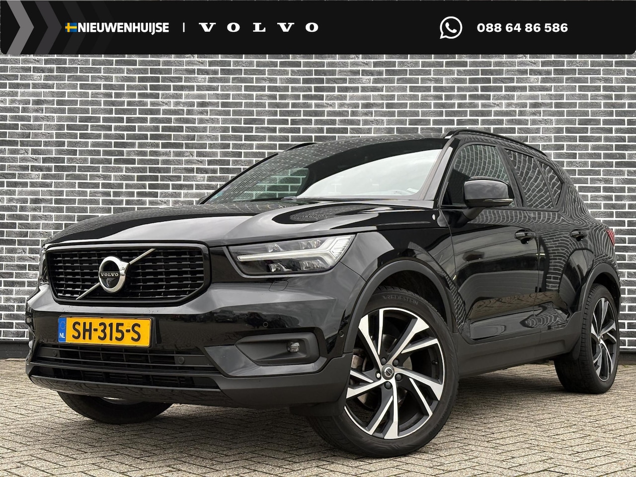 Volvo XC40 - 2.0 T5 AWD R-Design Intro Edition | Trekhaak | Panoramadak | 360 camera | Adaptive cruise - AutoWereld.nl