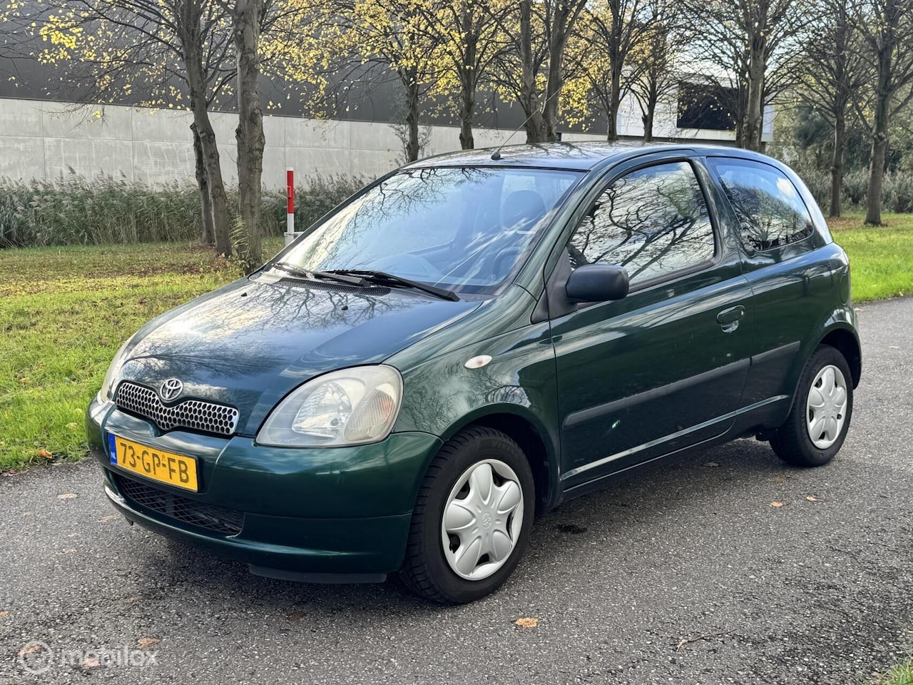 Toyota Yaris - 1.3-16V VVT-i Sol*AUTOMAAT*AIRCO*ELEK. RAMEN - AutoWereld.nl
