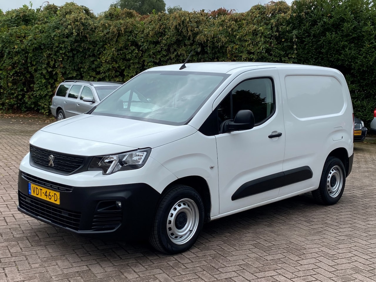 Peugeot Partner - 1.5 BlueHDI / Euro 6 / Schuifdeur / Airco / Cruise / El.ramen - AutoWereld.nl