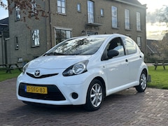 Toyota Aygo - 1.0 VVT-i Now Boekjes compl * NL auto