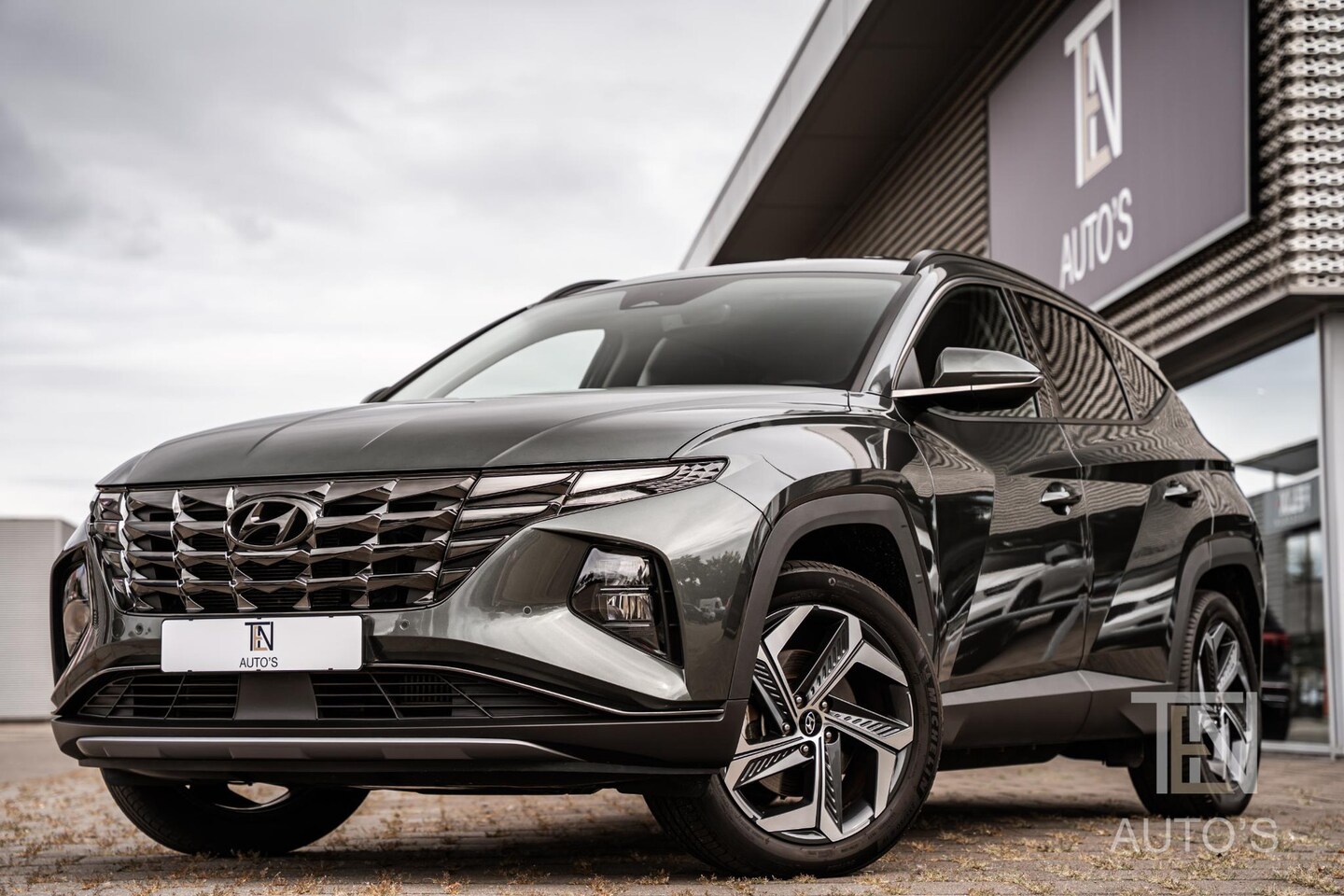 Hyundai Tucson - 1.6 T-GDI PHEV Comfort Smart 4WD | Camera | Keyless | Stoel- & Stuurwielverwarming | Trekh - AutoWereld.nl