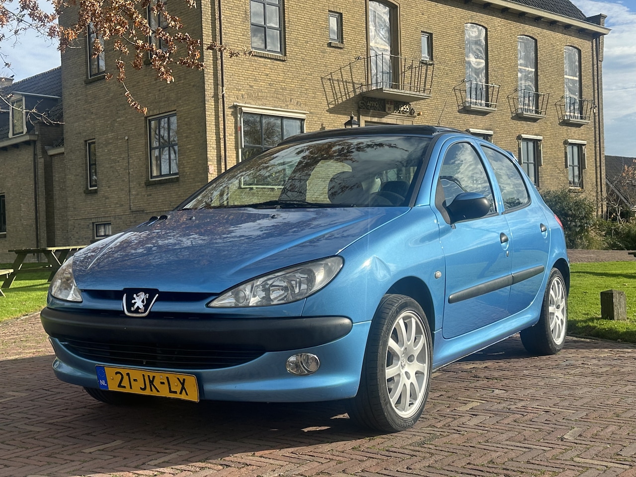 Peugeot 206 - 1.4 XT 5 deurs * PANO * Incl garantie - AutoWereld.nl