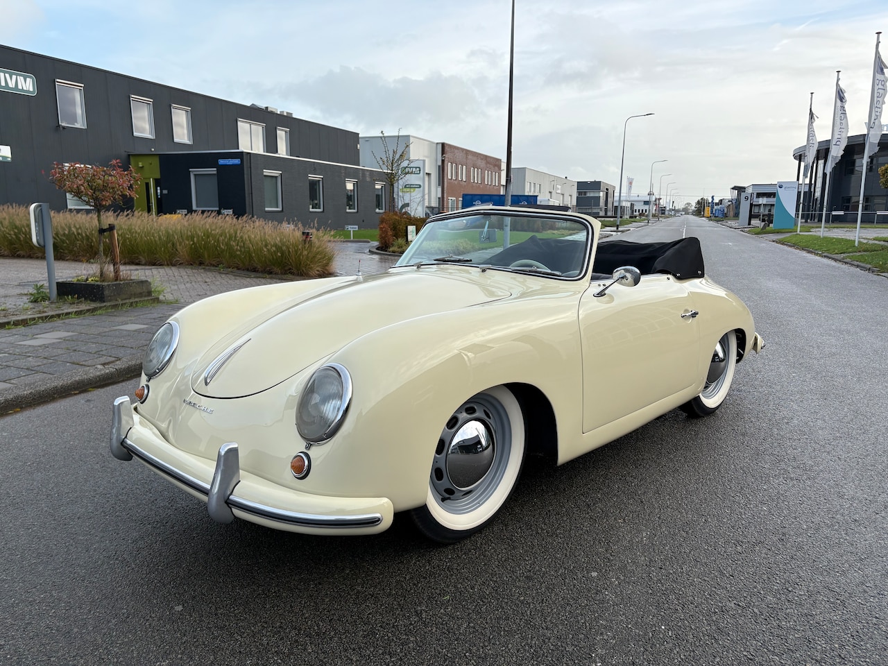 Porsche 356 - Pre-A 1500 Knickscheibe Reutter Cabriolet - AutoWereld.nl