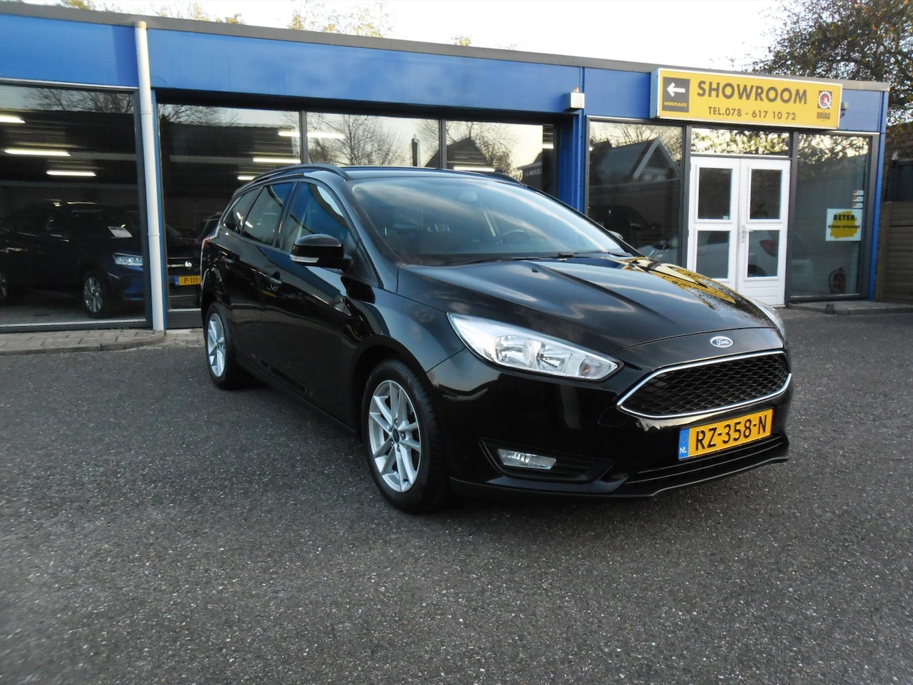 Ford Focus Wagon - ECOBOOST NAV AIRCO 16"LMV PDC RIJKLAARPRIJS - AutoWereld.nl