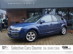 Ford Focus - 1.8-16V Ambiente , Nieuwe APK, Airco, Stoelverwarming, PDC, Navi