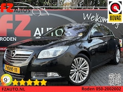 Opel Insignia - 2.0 CDTI Cosmo - Navigatie - Schuif/kantel dak - Climate control - Trekhaak