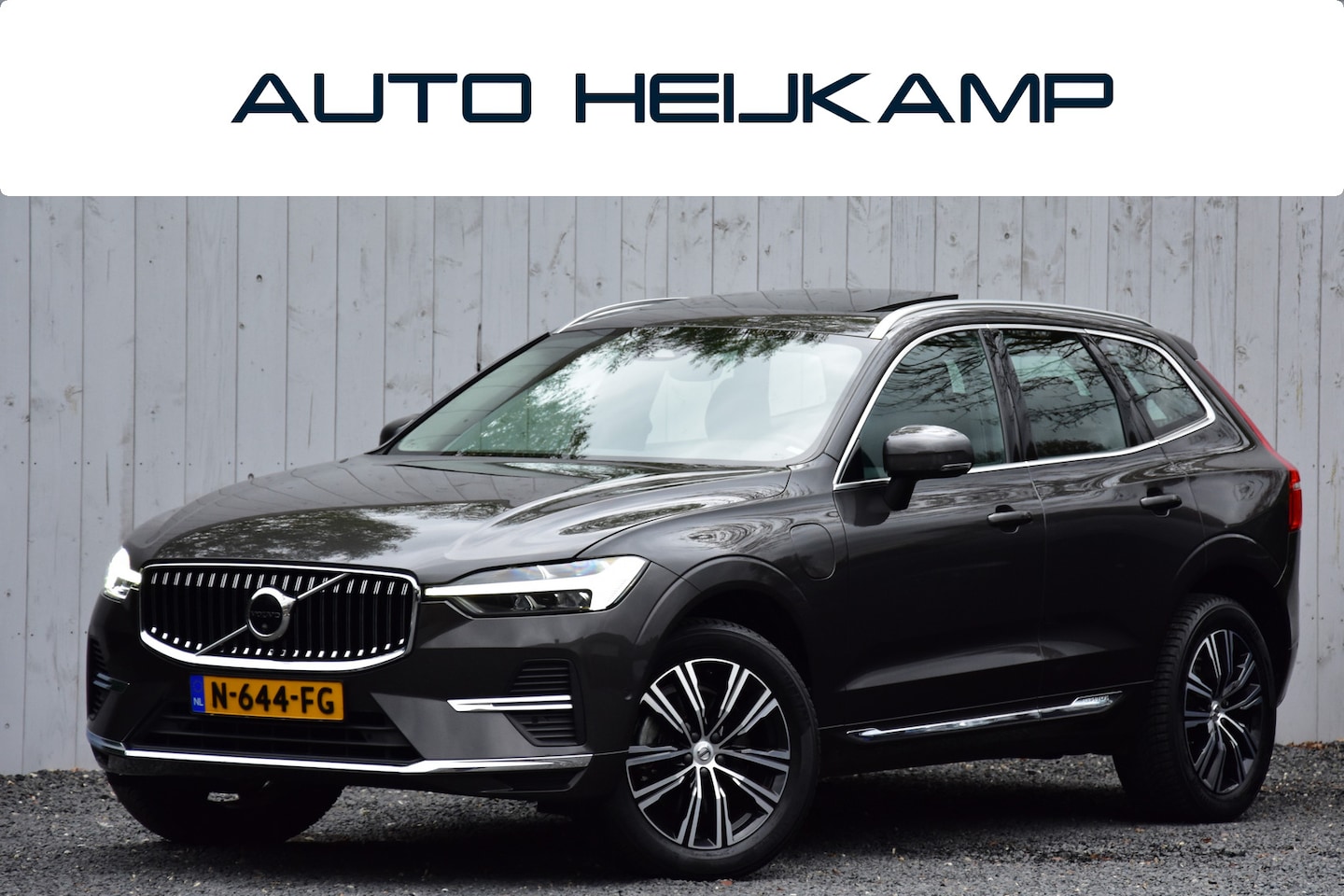 Volvo XC60 - 2.0 T6 Plug-in hybrid AWD Inscription Exclusive | Pano-dak | Trekhaak | NL-Auto | - AutoWereld.nl