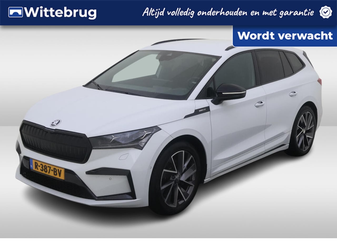 Skoda Enyaq iV - 80 Sportline / Navigatie / Camera / Parkeer sensoren V+A / Stoel+stuur verwarming / Kuipst - AutoWereld.nl