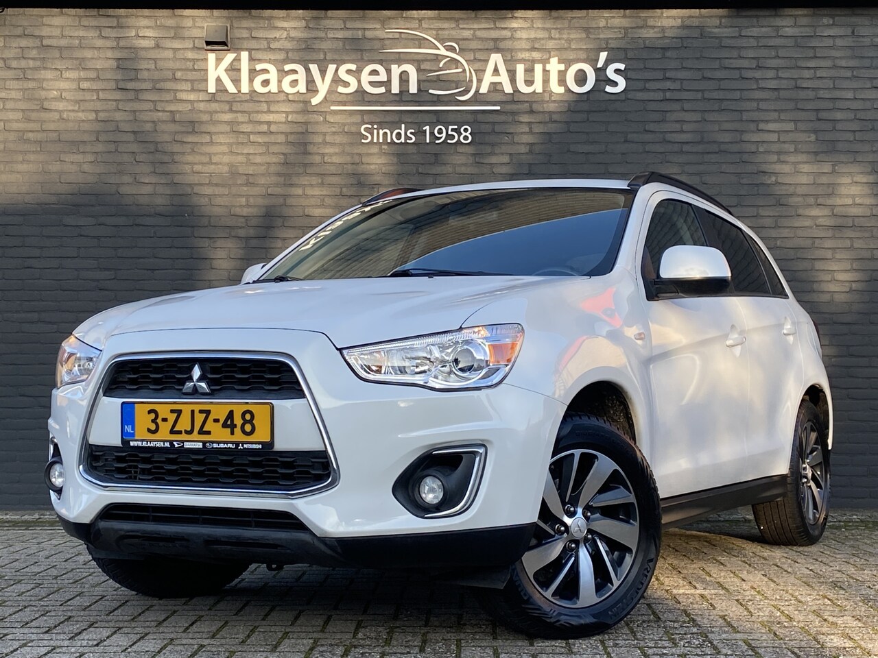 Mitsubishi ASX - 1.6 Cleartec 117 pk Invite+ | climate control | trekhaak | bluetooth | privacy glas | crui - AutoWereld.nl